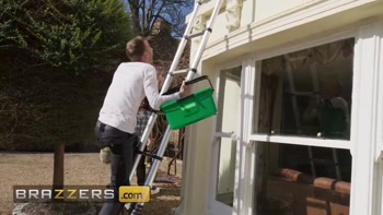 BRAZZERS - Sexy Homeowner Kayla Wild Trades Her Cash Tip For A Double Dicking From Window Washers