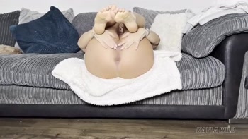 Foot Fetish Solo with Wrinkled Soles and Pussy Fingering Featuring Kayla Wild