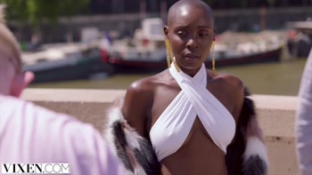 VIXEN Model Zaawaadi leaves a lasting impression on Manuel