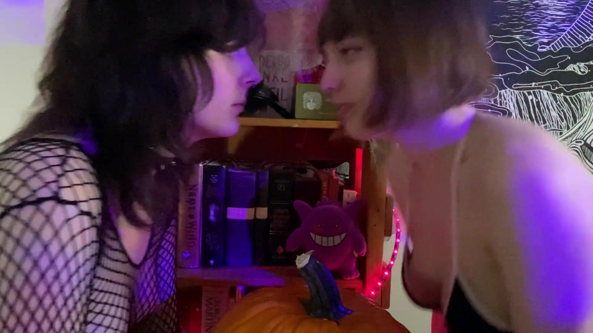 CUTE GOTH FEMBOYS FUCK PUMPKIN ON HALLOWEEN
