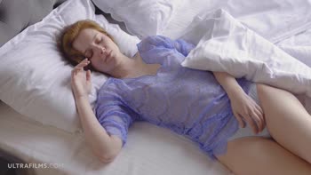Sienna Kim's Sizzling Solo: Redhead Revelation