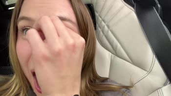 Briar Riley's Car-Sex Surprise: Pumped Pussy Solo