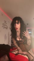 Sexyyspider's Tattooed Temptation: Pillow Humping Orgasm