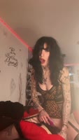 Sexyyspider's Tattooed Temptation: Pillow Humping Orgasm