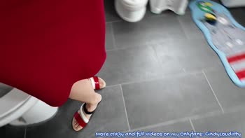 CindyLouDirty's Golden Shower Solo: Pissing, Masturbating & Cumming