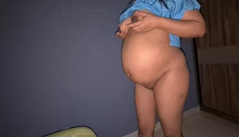 enfermera mexicana caliente embarazada de 9 meses sigue siendo muy puta saliendo del hospital