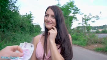 Public Agent Social Influencer Katy Rose Gets Fucked in the Woods