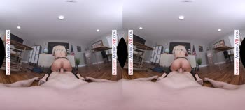 Bridgette B Teaches a Hands-On Lesson in Virtual Reality