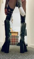 LilLunaFemBoy's Nerdy Nymph Delivers Anal Domination in Leather Cosplay