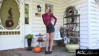 Addee Kate's Seductive Solo: Outdoor Tease and Toy Play