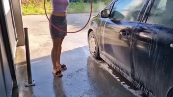 HottPussy118 Exposes Her Stunning Assets at the Car Wash
