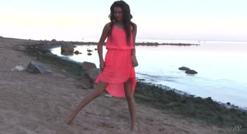 Lucy's Sultry Sunset Solo