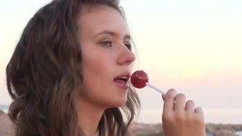 Lucy's Sultry Sunset Solo
