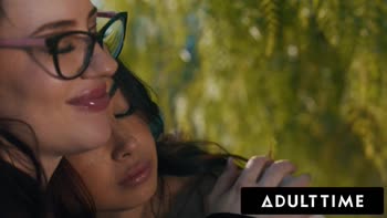 Jessica Ryan's Seductive Squirt Session with Younger Girlfriend Chloe Surreal