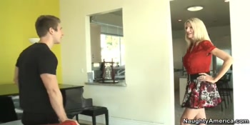 Stranger Emma Starr Fucking In The Couch With Her Tattoos