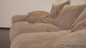 Teeny Temptation: Aroused Teen (18+) Fingers & Blows