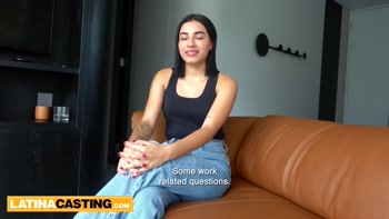 Sexy Latina Teen (18+) POV: Unbridled Passion in Spanish