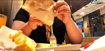 Filipina Porn Video - Pinay Tinder Babe's Public Blowjob Turns into Steamy Sex Romp
