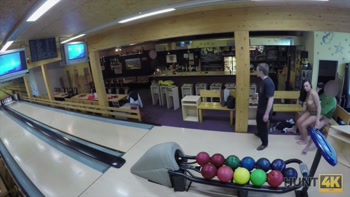 HUNT4K. Sex in a bowling place - I've got strike!