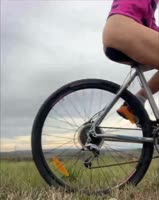 Dina-light's Sunny Solo Adventure: Hairy Bliss in the Outdoors