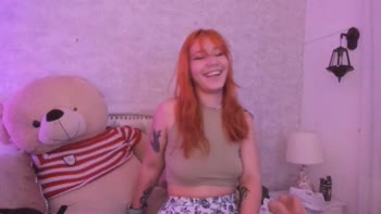 MeryLust's Redhead Rendezvous: Nerdy Latina Rocks Ukulele & Big Bubble Butt