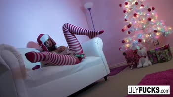 Lily Carter's Sizzling Squirt Fest: Christmas Solo Delights