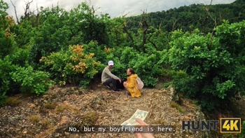 HUNT4K. She sucked a dick and kissed her BF after