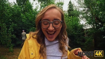 HUNT4K. She sucked a dick and kissed her BF after
