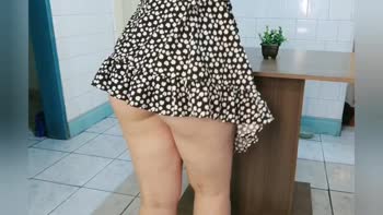 MissAmoraa's Sizzling Brazilian Housewife Solo