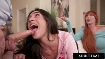 Lauren Phillips Teaches Stepdaughter Aubry Babcock About Bisexuality