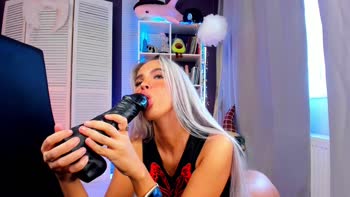Blush Mikki's Big Ass Blowjob Delight