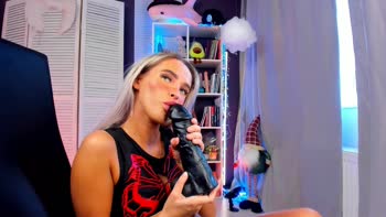 Blush Mikki's Big Ass Blowjob Delight