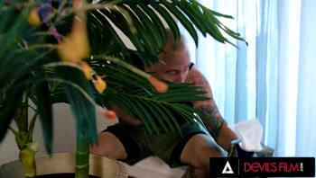Kenna James' Cheating Boyfriend Gets Caught Jerking Off & Begs For Hardcore Sex