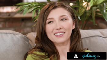 Foursome Frenzy: Jane Wilde, Maya Woulfe & Maddy May Seduce Step Mom Penny Barber