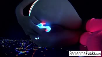 Samantha Saint's Sizzling Black Light Seduction