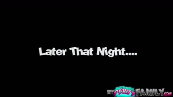 Horny Stepmom Caught Sexting With Stepson's Friend - Kaylynn