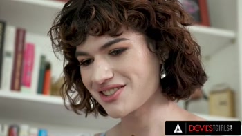 Chris Epic's Shemale Seduction: Serena Bubbles Gives Him a Hot Trans Experience