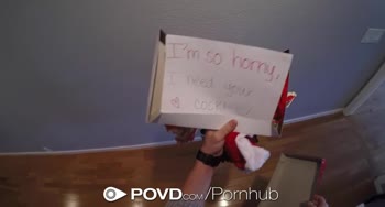 Amy Parks' Xmas BJ Treat Under Mistletoe