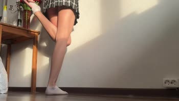 HollyHarlot's Skinny Yoga Goddess Teases in Tiny Skirt