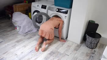VenusetVulcanus's Step Fantasy: Mom Stuck, Cleaning, and CREAMPIED!