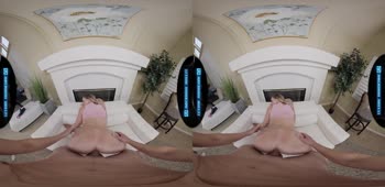 Paisley Porter's Scorching VR Seduction: Your Wife Won't Know What Hit Her