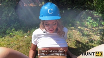 HUNT4K. Sexy Fanta Sie fucks with old Hunter for her annual salary in public