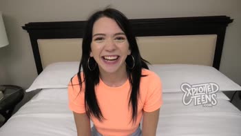 Riley Jean's Sultry POV Blowjob: Fat Cock Devoured by College Cutie