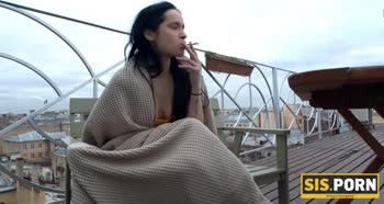 Juicy Leyla's Shaved Bliss: Stepbrother's Taboo Blowjob Beats Smoking
