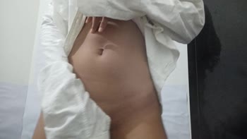 Desi_Girl23's Blazing Squirt Show: Big Ass Teen (18+) Masturbates in HD