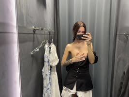 Kirallove's Fitting Room Frenzy: Solo Masturbation in Style