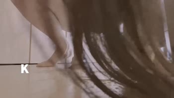 Kahojukujo's Exclusive Japanese Milf Solo - Masturbation, Pissing, and Pure Sensuality