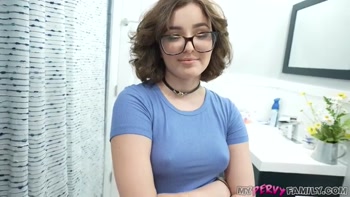 Hot Nerdy Stepsis Talks Me Into Blowing My Load in Her - Leana Lovings -