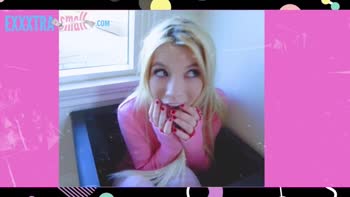 Juicy's Classroom Seduction: A Teen (18+) Brunette's Deepthroat Delight