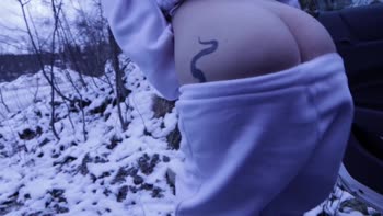 CentauriHadar's Wintertime Bliss: Car Blowjob & Sweaty Doggystyle